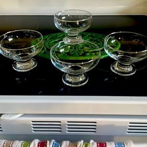 Pasabahce Turkey Crystal Clear Glass Wafer Stem 4 Piece 3" Footed Dessert Bowls